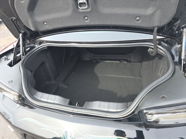 Used 2020 Chevrolet Camaro LT w/ RS Package image 40