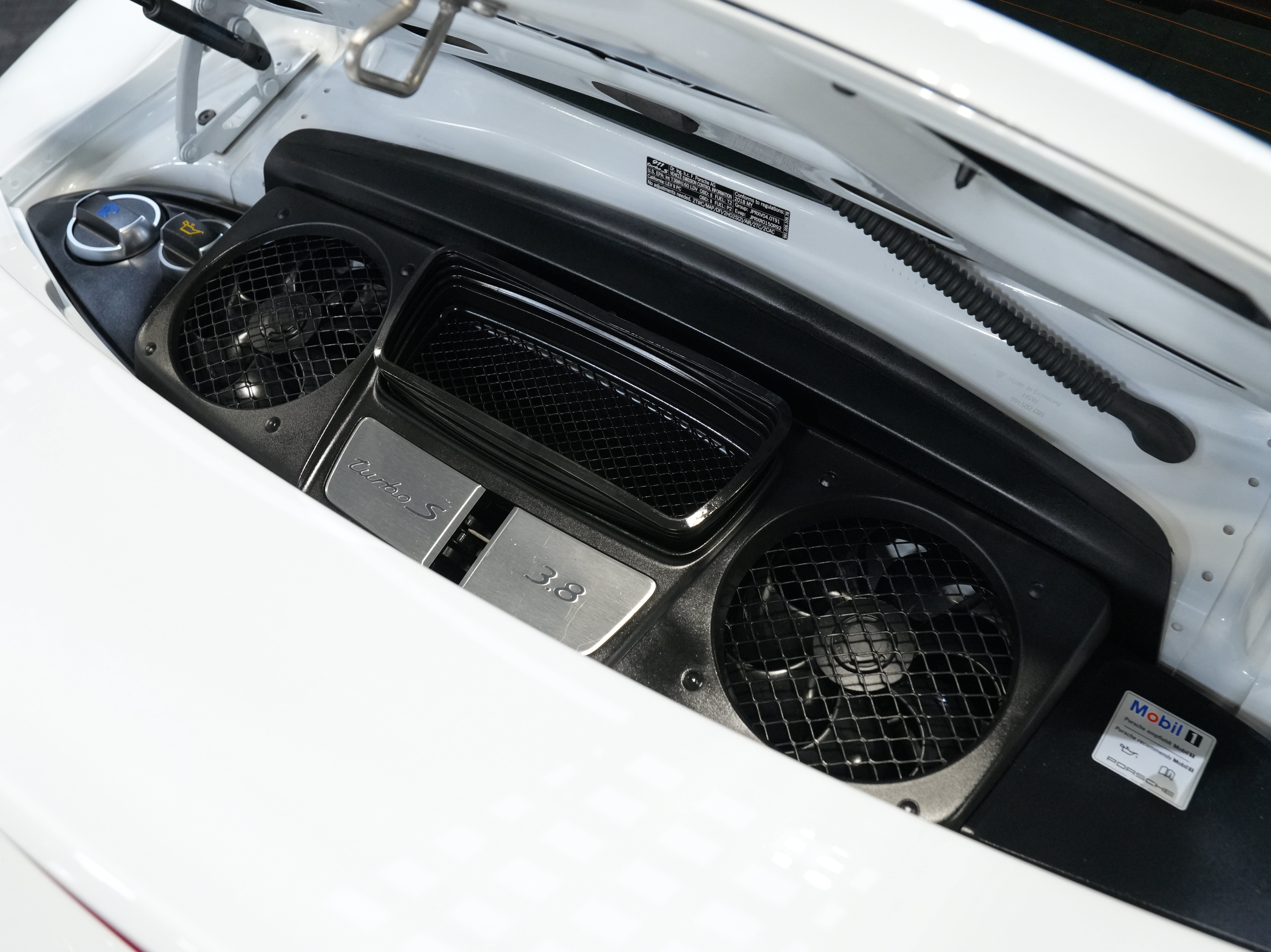 Used 2018 Porsche 911 Turbo S AWD/4WD image 47