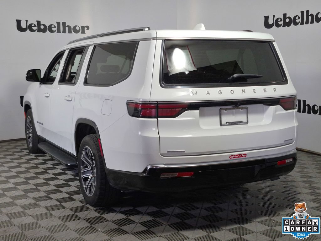 Used 2023 Jeep Wagoneer L Series II AWD/4WD image 5
