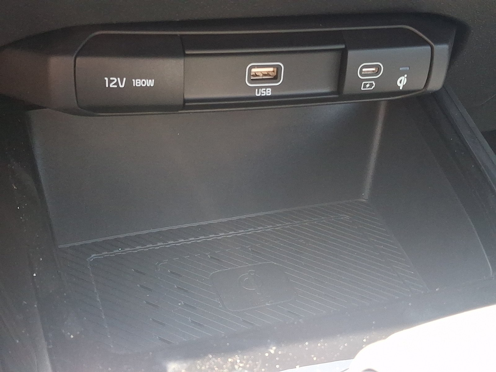 New 2026 Kia Niro SX Touring FWD image 16