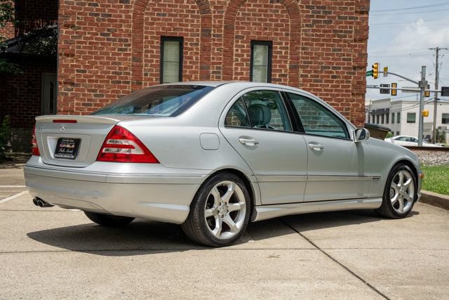 Used 2007 Mercedes-Benz C 230 Sedan image 5