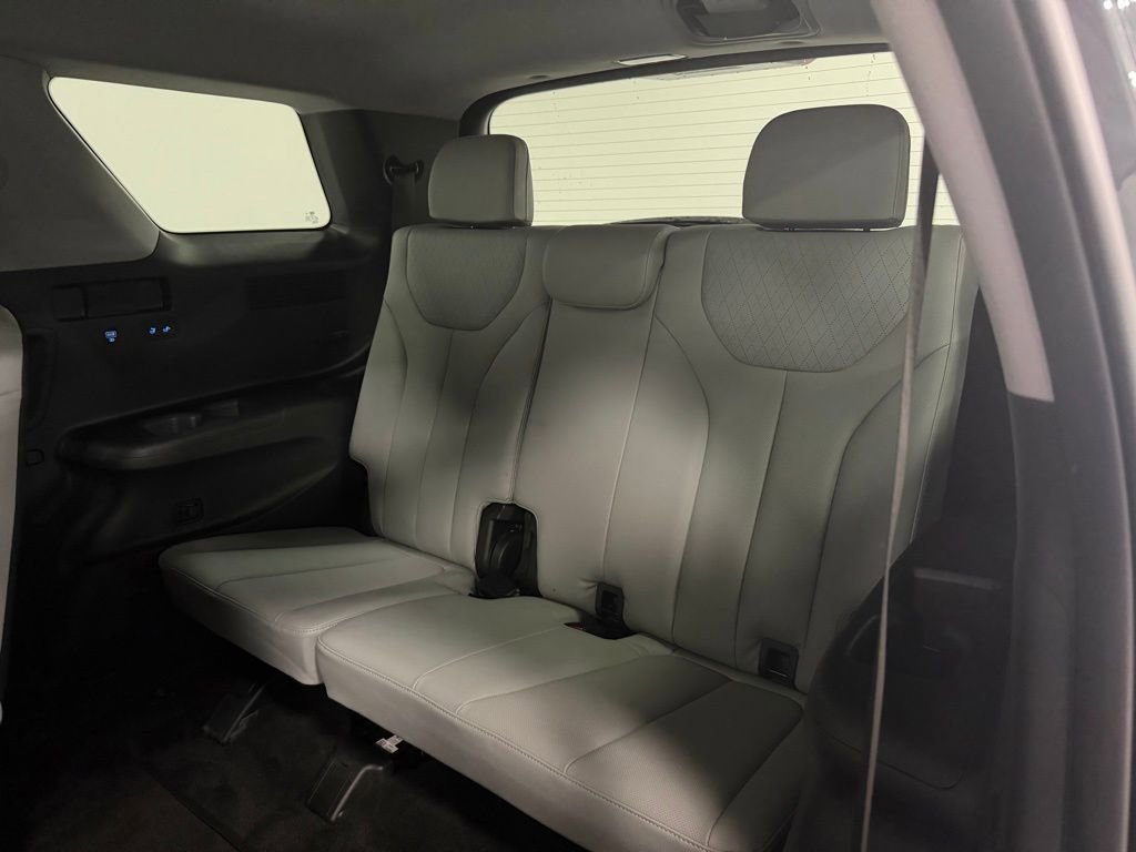 Used 2021 Hyundai Palisade SEL w/ Premium Package image 26