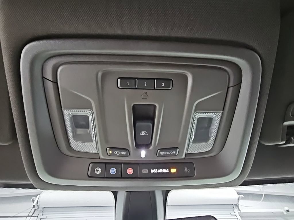 Used 2021 GMC Sierra 1500 SLT w/ SLT Premium Package image 23