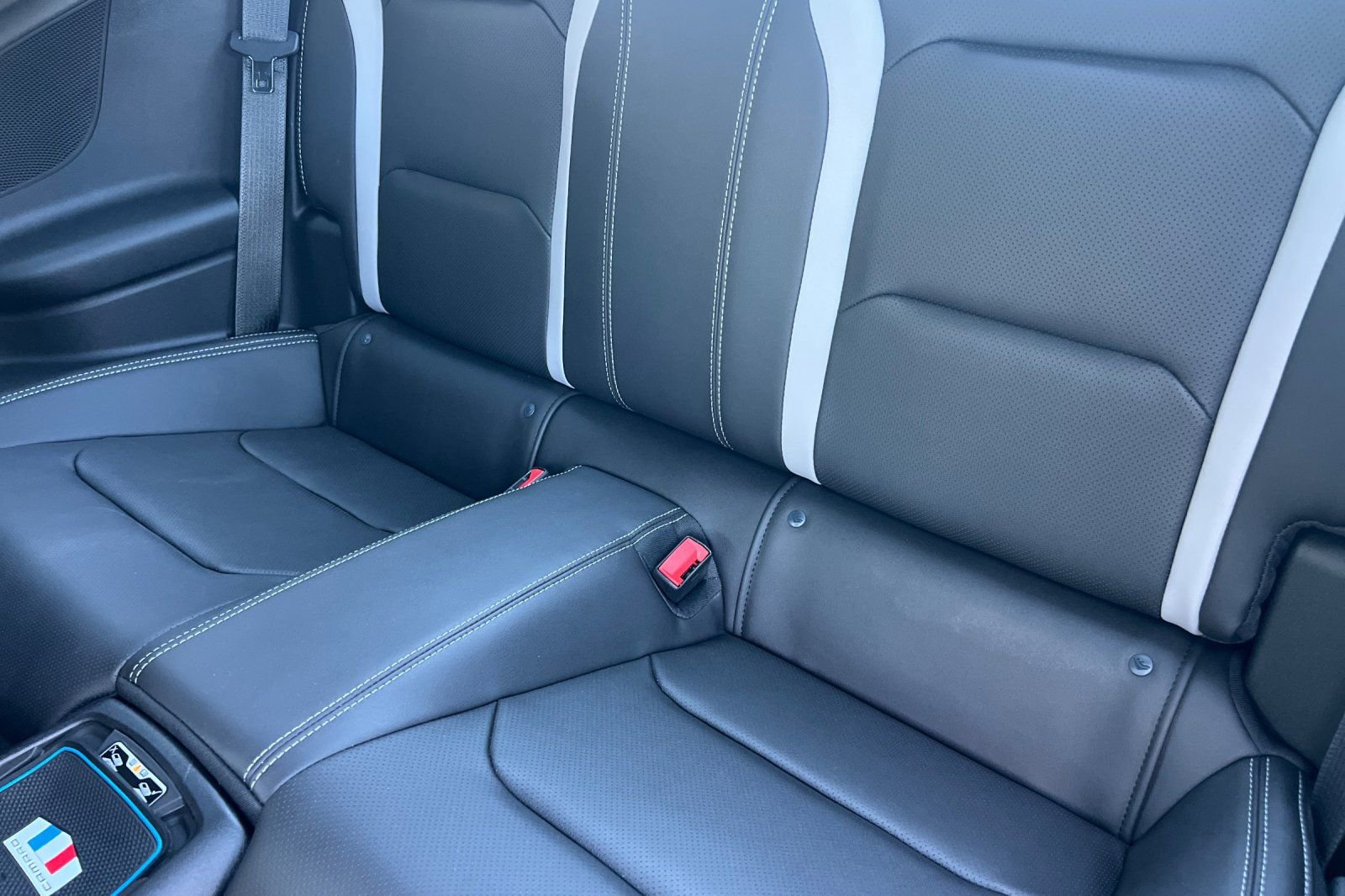 Used 2018 Chevrolet Camaro SS RWD image 15
