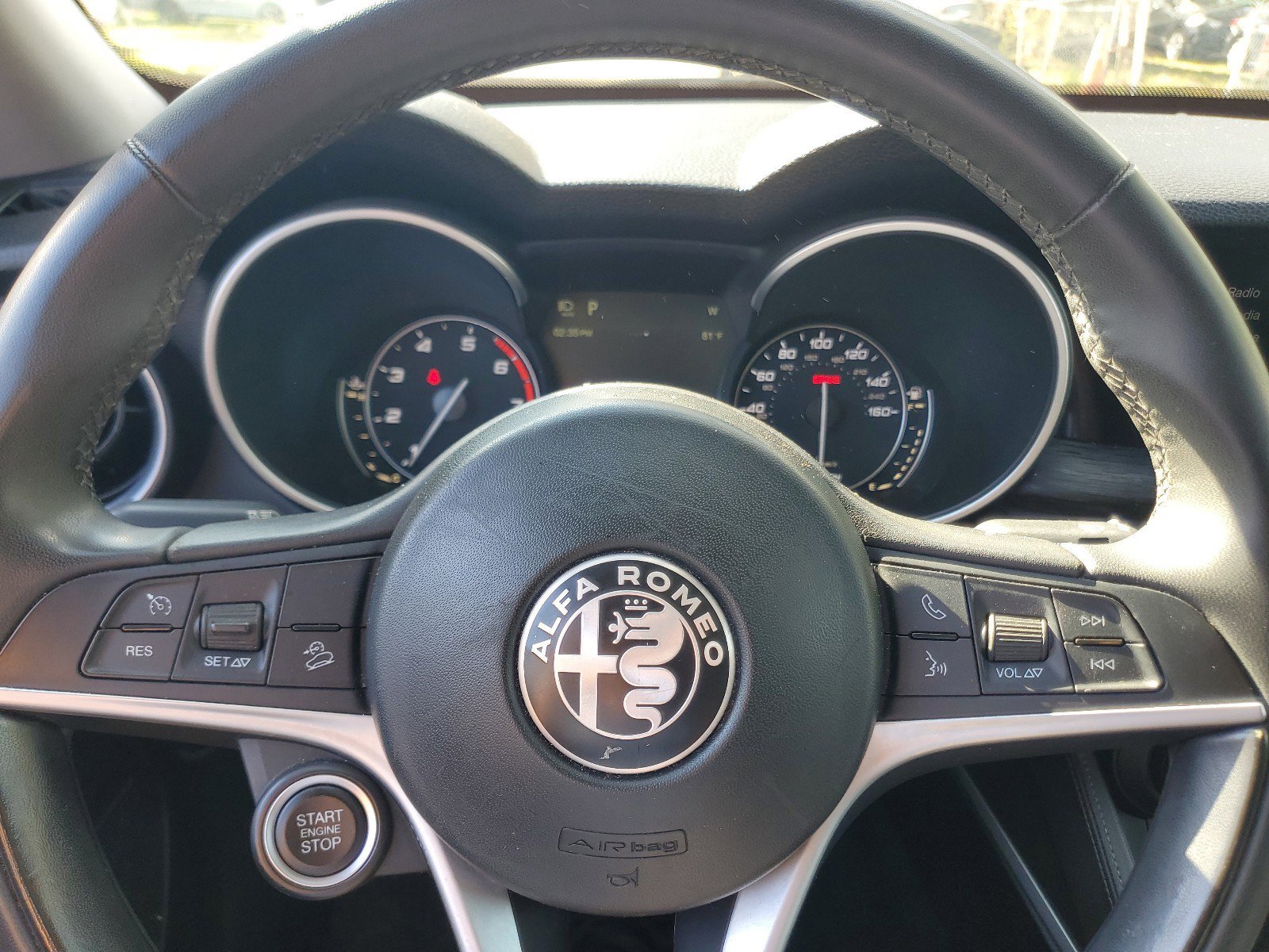 Used 2019 Alfa Romeo Stelvio AWD image 21