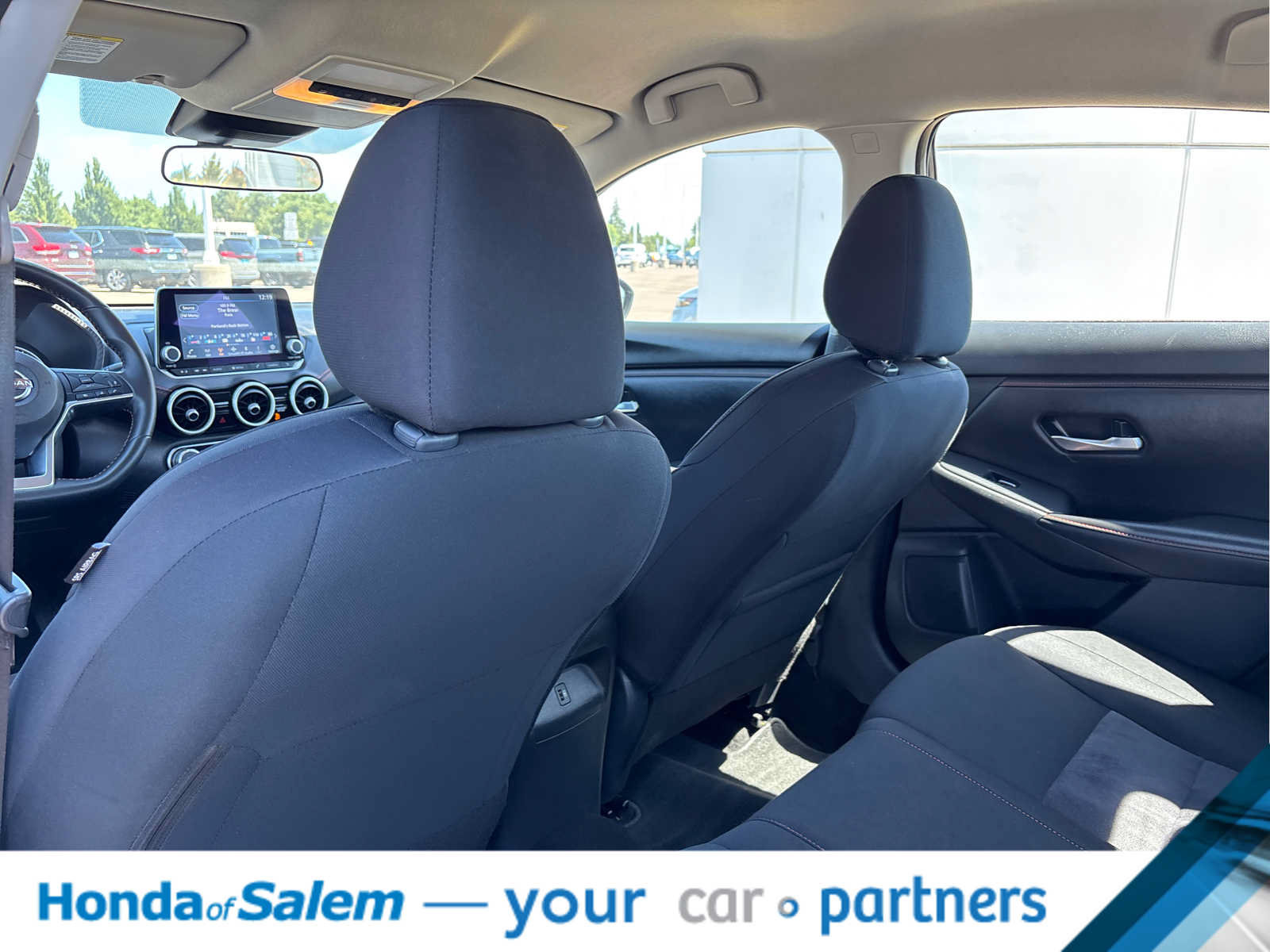 Used 2025 Nissan Sentra SR FWD image 12