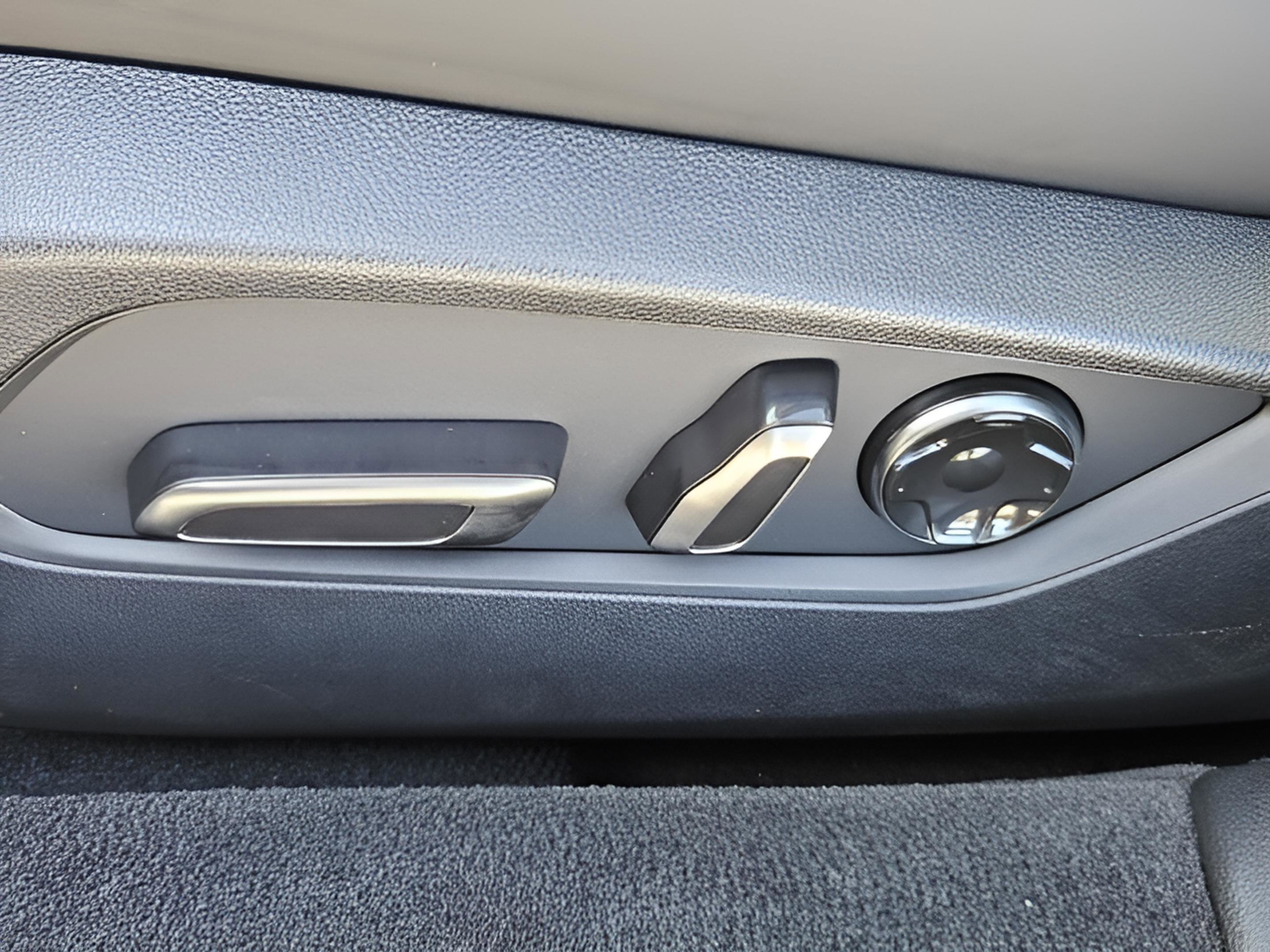 New 2025 Acura TLX w/Technology Package image 11