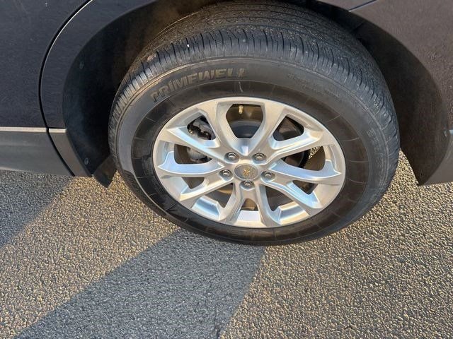 Used 2021 Chevrolet Equinox LT image 46