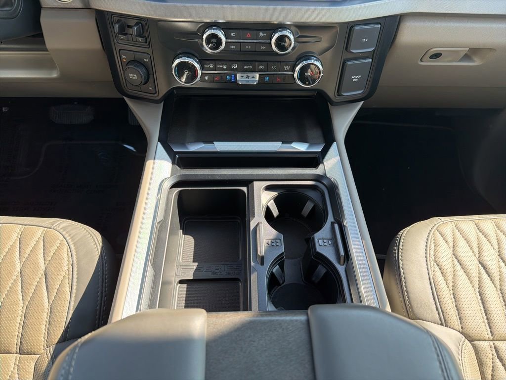 Certified 2025 Ford F450 Platinum w/ Platinum Plus Package image 30