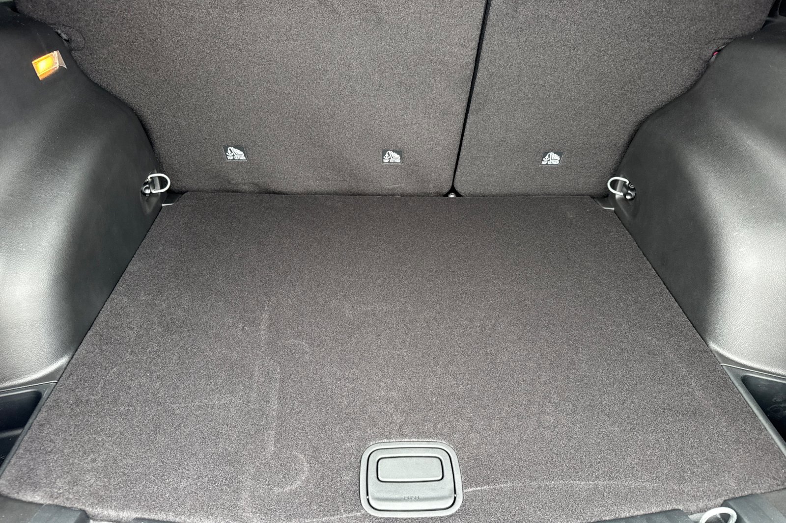 New 2026 Jeep Compass Latitude image 14