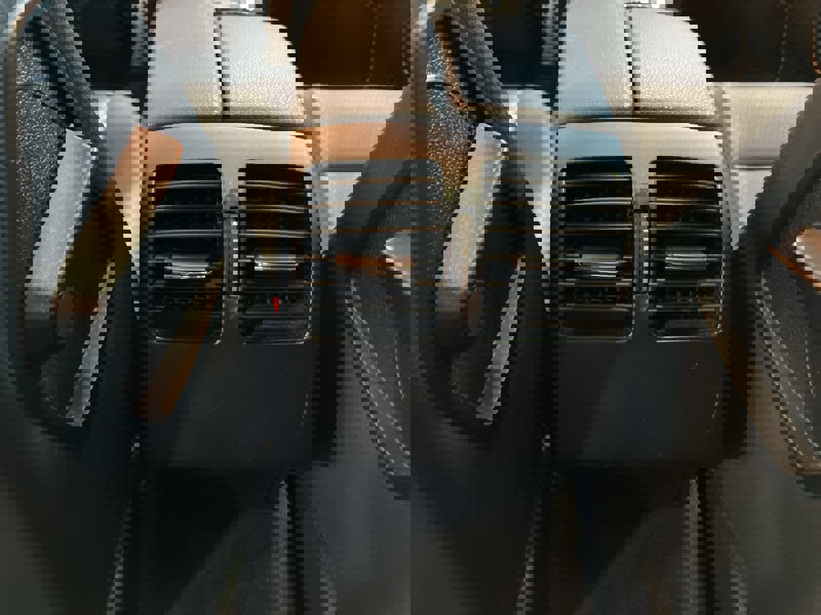 Used 2008 Mercedes-Benz C 300 Sedan image 26