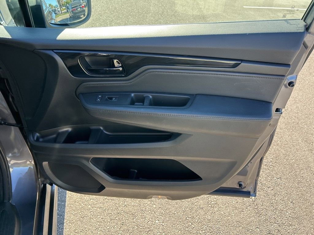 Used 2022 Honda Odyssey Touring image 43
