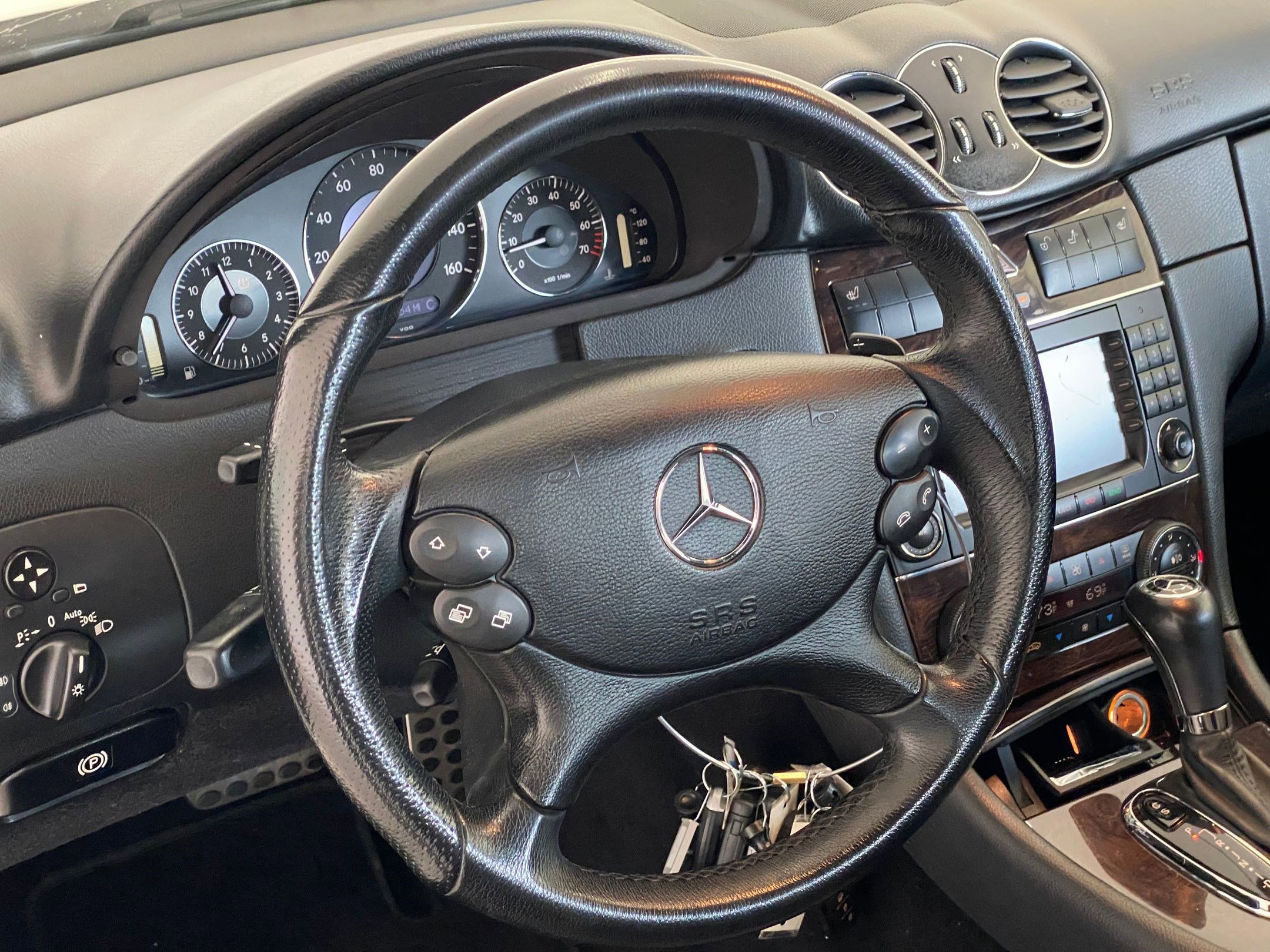 Used 2009 Mercedes-Benz CLK 350 Cabriolet image 14