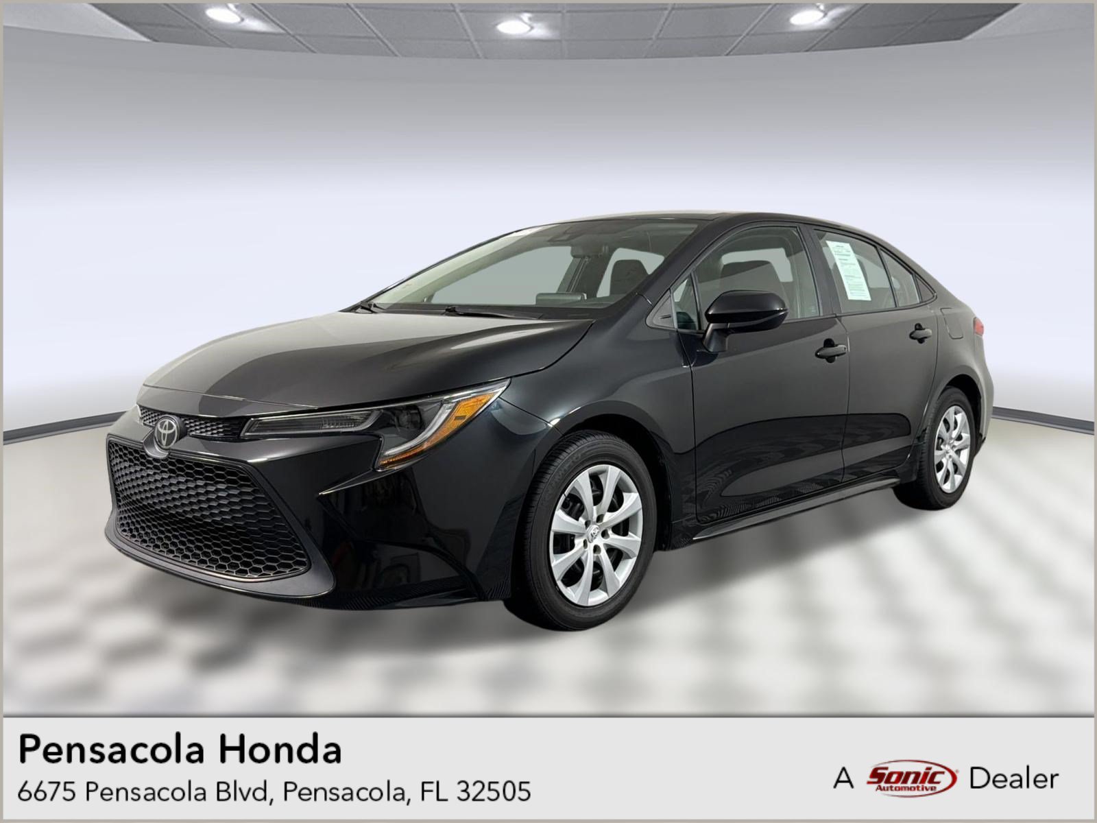 Used 2020 Toyota Corolla LE FWD image 1