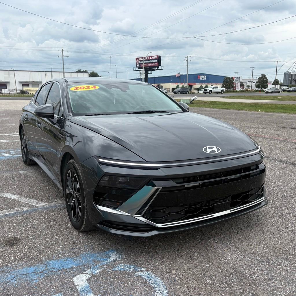 Certified 2024 Hyundai Sonata SEL FWD image 1