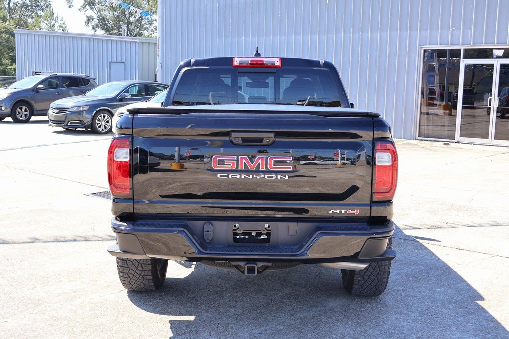 Used 2024 GMC Canyon AT4 image 18