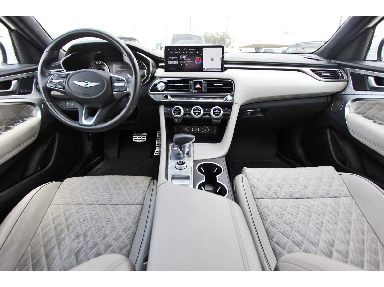 Used 2023 Genesis G70 3.3T w/ Sport Prestige Package image 10