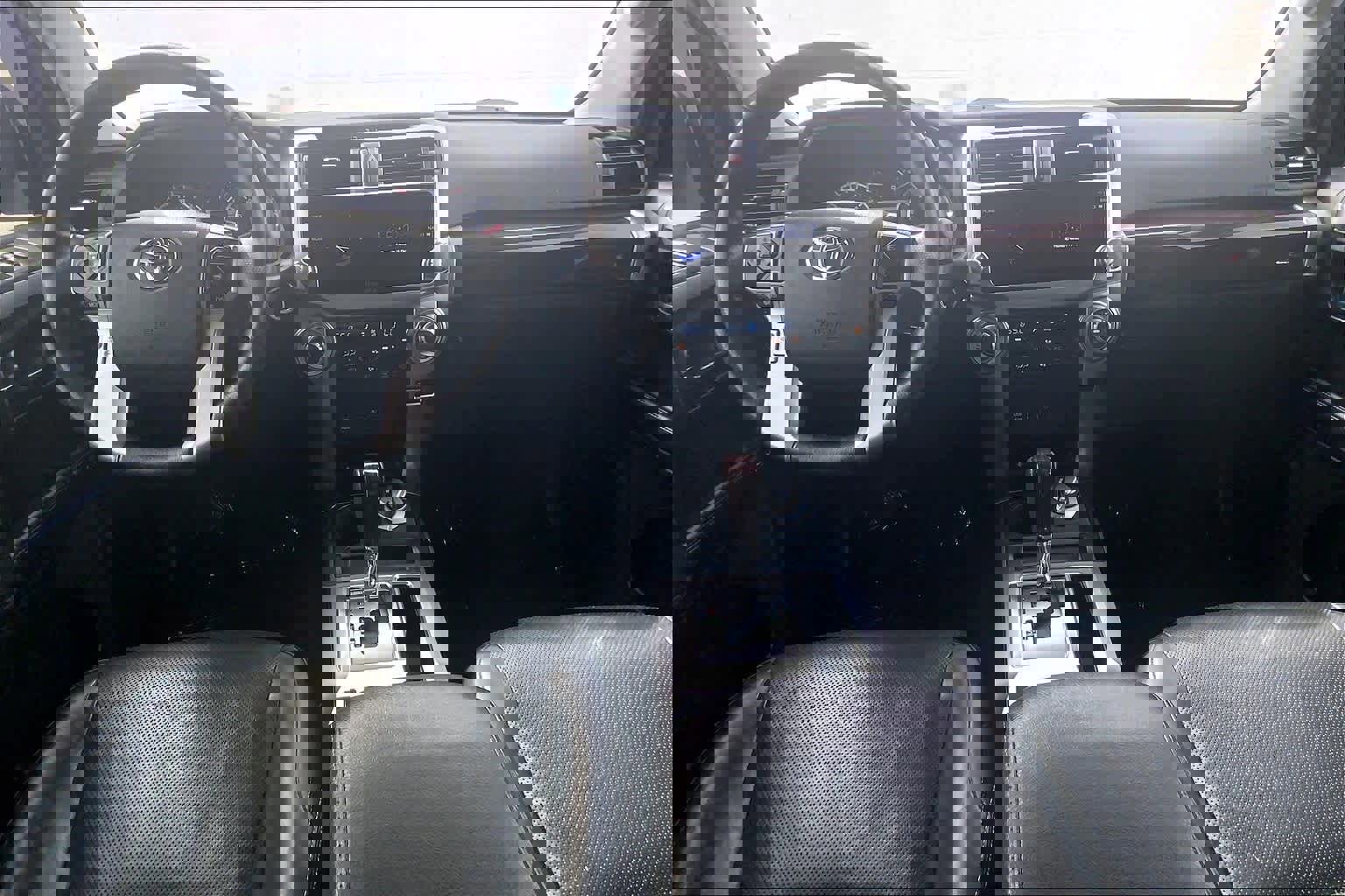 Used 2018 Toyota 4Runner Limited image 11