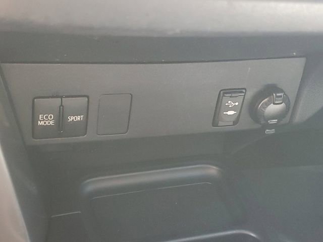 Used 2016 Toyota RAV4 LE AWD/4WD image 29