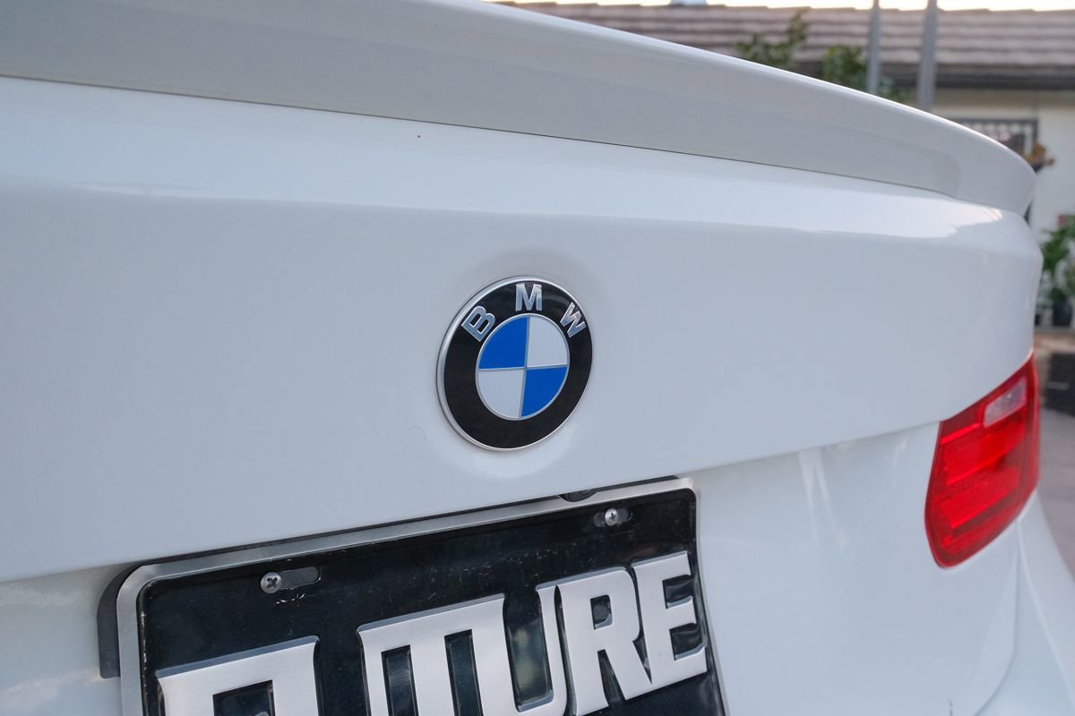 Used 2015 BMW 320i Sedan RWD image 35