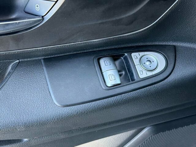Used 2016 Mercedes-Benz Metris Passenger image 14