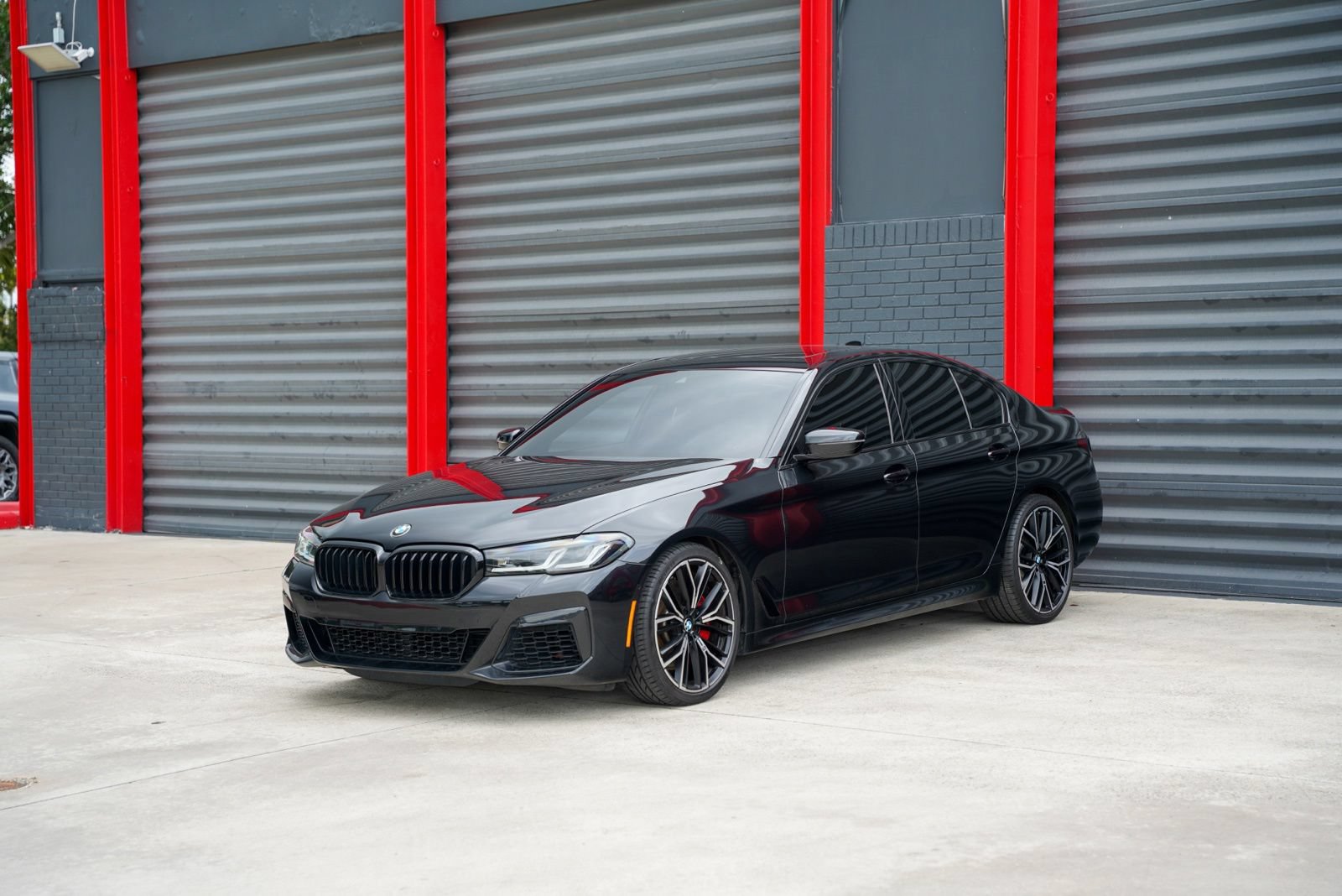 Used 2021 BMW M550i xDrive w/ Executive Package AWD/4WD image 1
