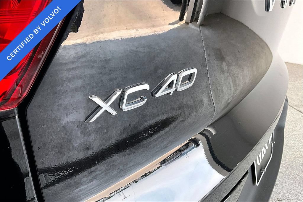 Certified 2024 Volvo XC40 B5 Plus w/ Protection Package Premier AWD/4WD image 38