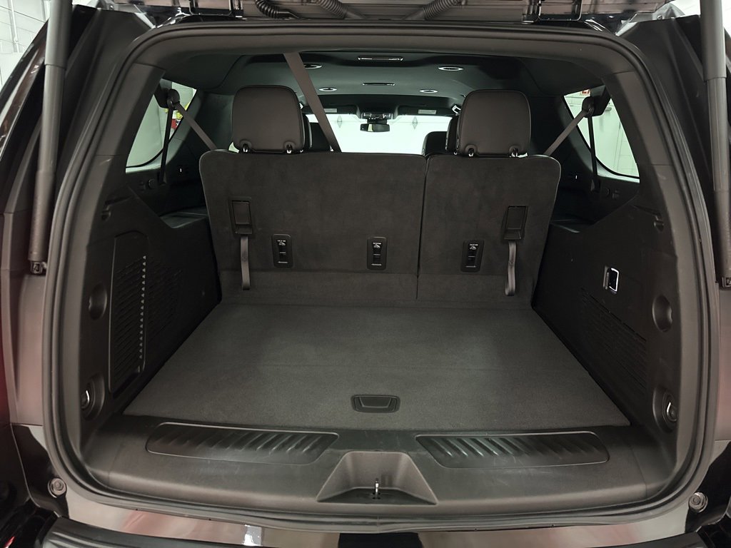 Used 2024 Chevrolet Suburban LT image 36