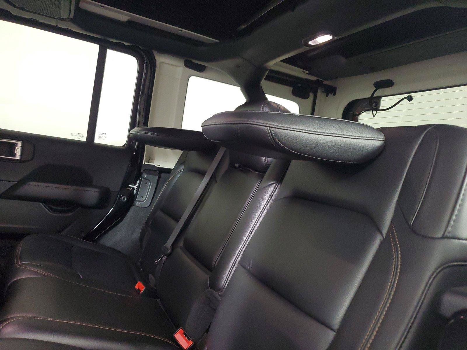 Used 2021 Jeep Wrangler Unlimited Rubicon AWD/4WD image 9