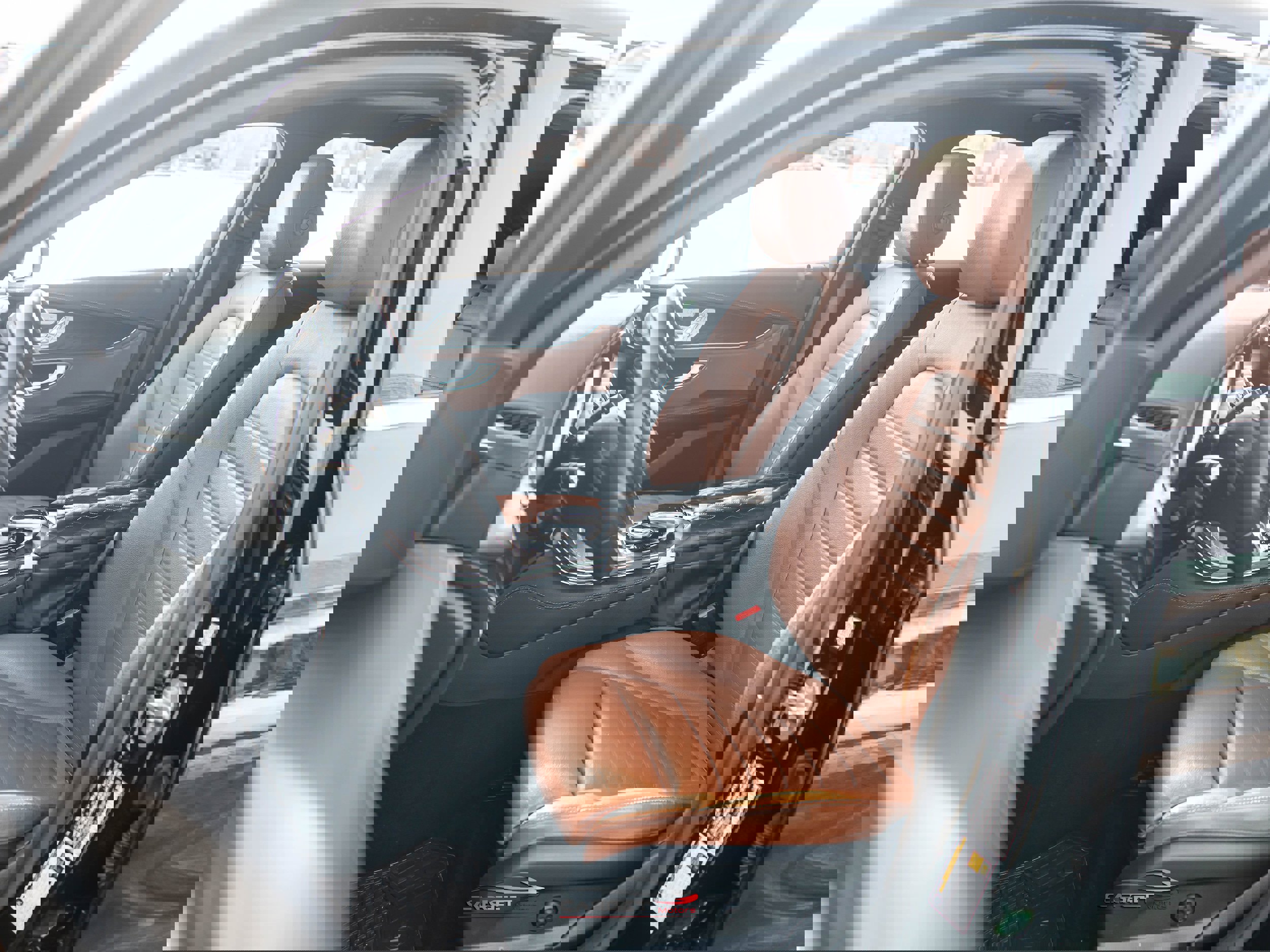 Used 2017 Mercedes-Benz GLC 300 4MATIC image 14