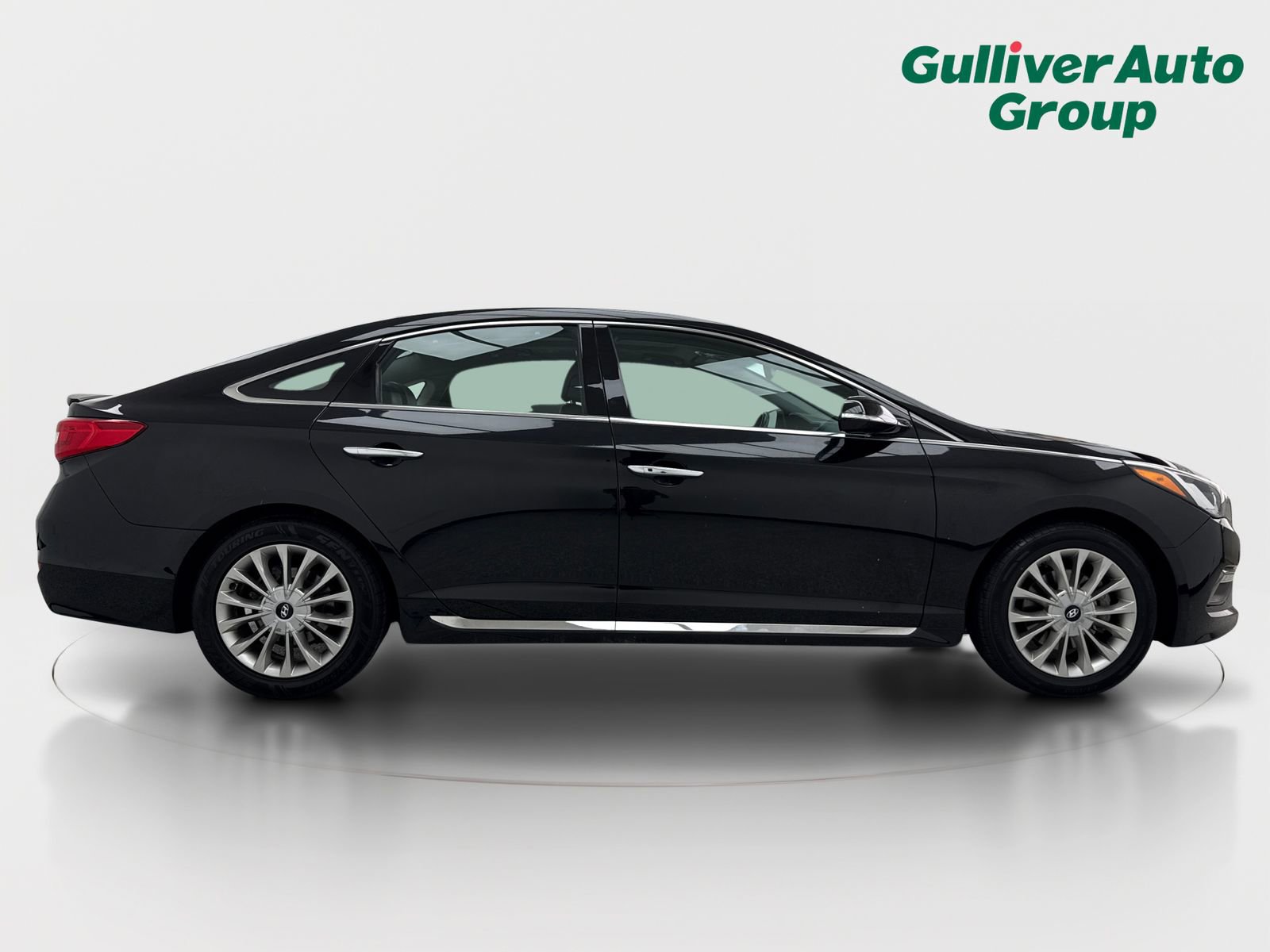 Used 2015 Hyundai Sonata Limited w/ Option Group 05 FWD image 10