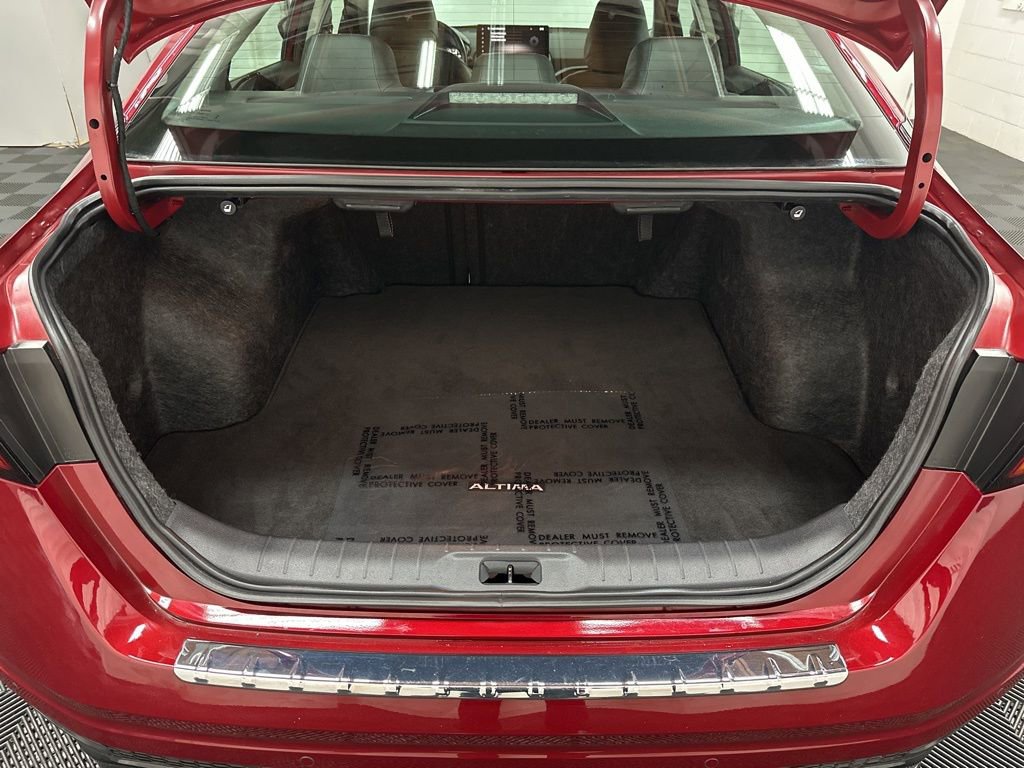 Used 2023 Nissan Altima 2.5 SR w/ SR Premium Package image 34