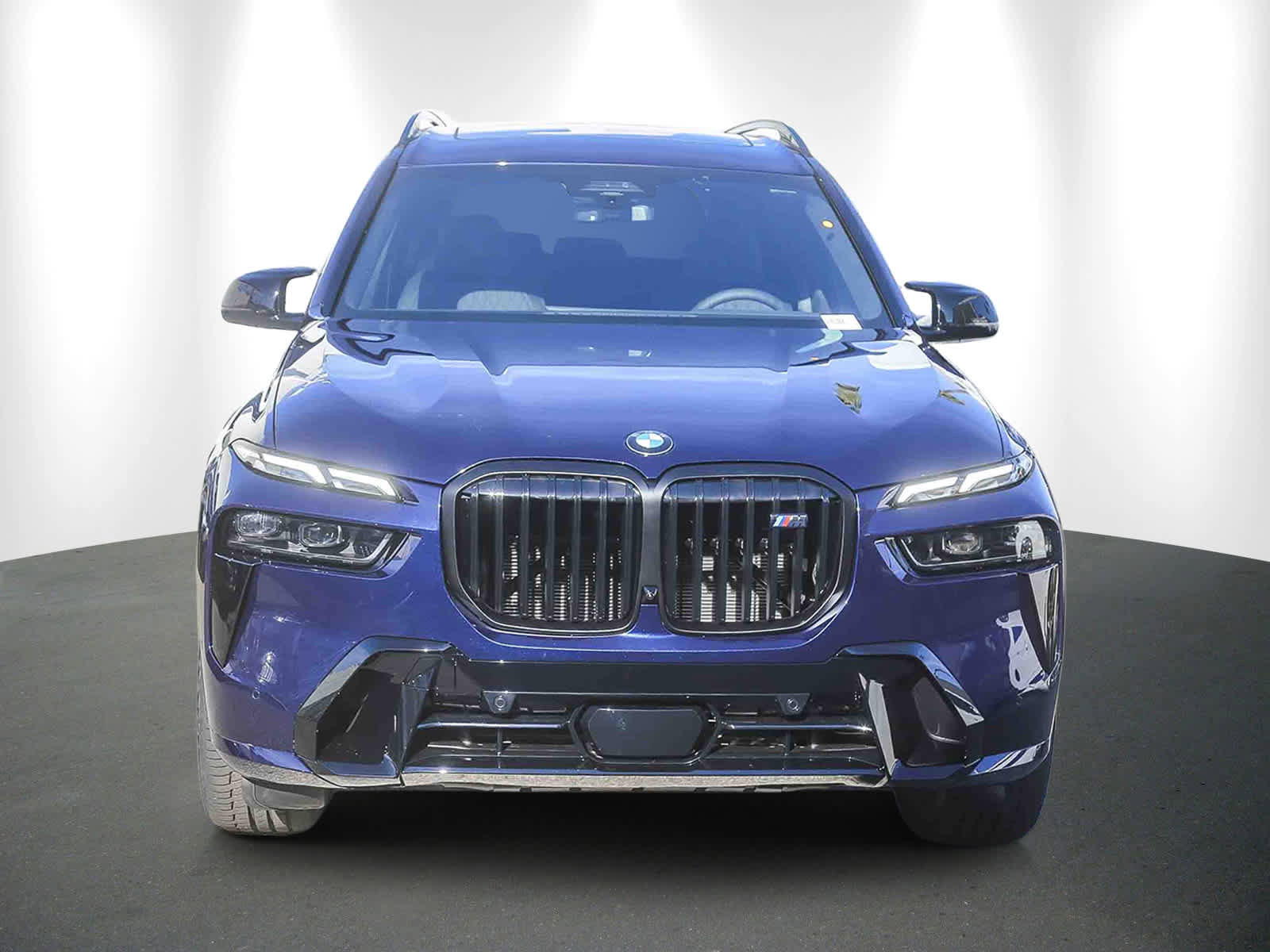 New 2026 BMW X7 M60i image 2