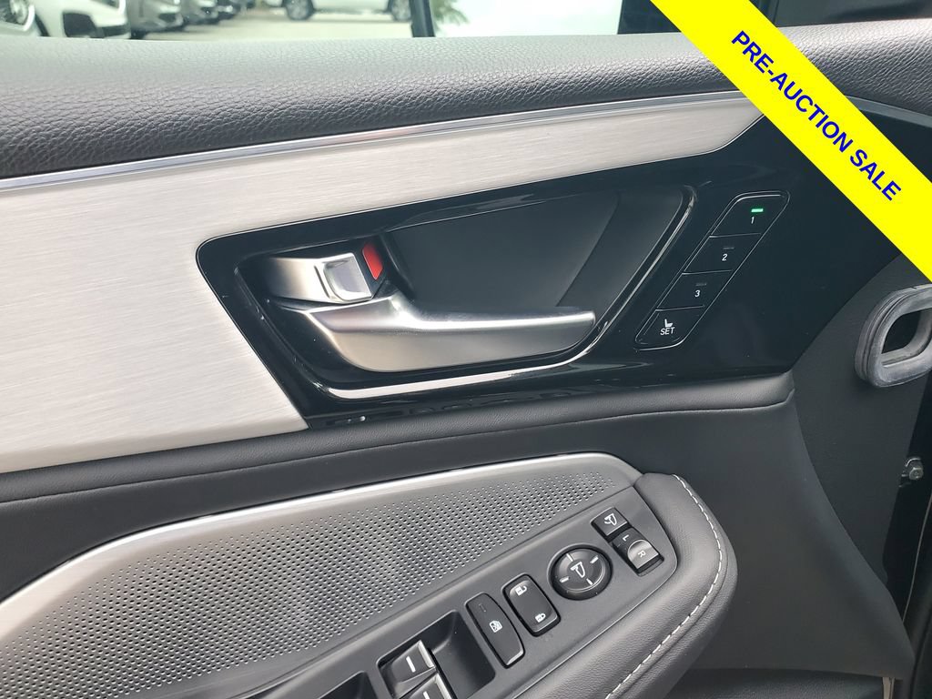 Used 2025 Acura MDX w/ Technology Package FWD image 22