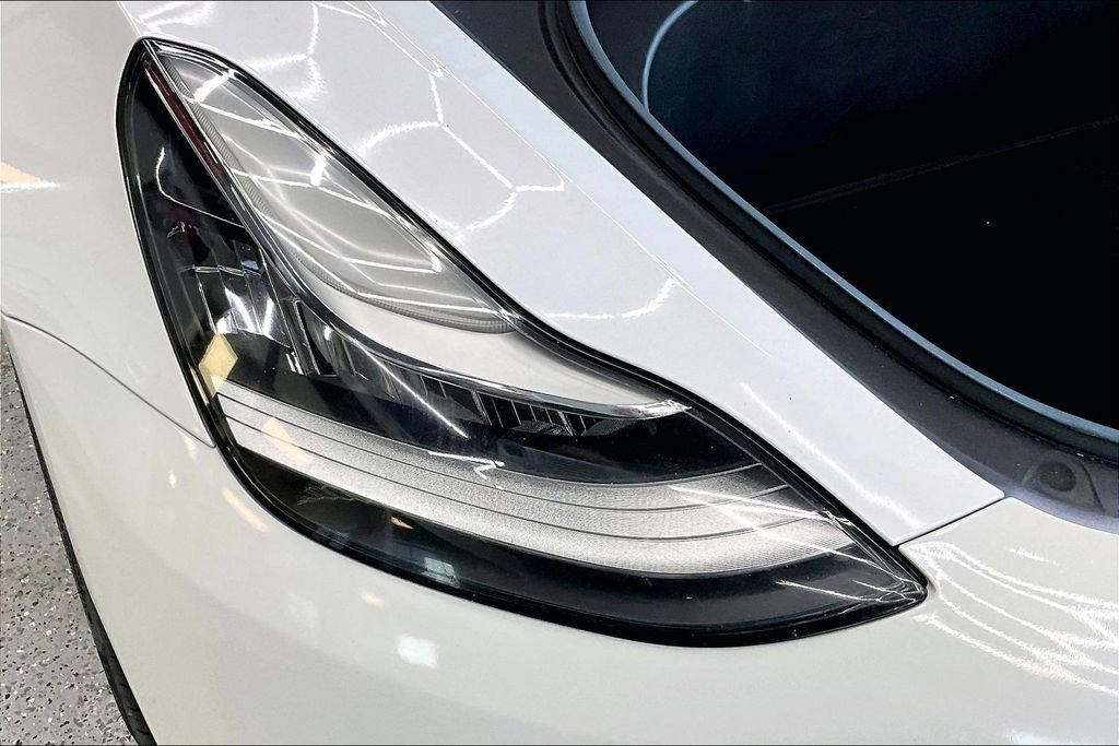 Used 2019 Tesla Model 3 Standard Range Plus image 30