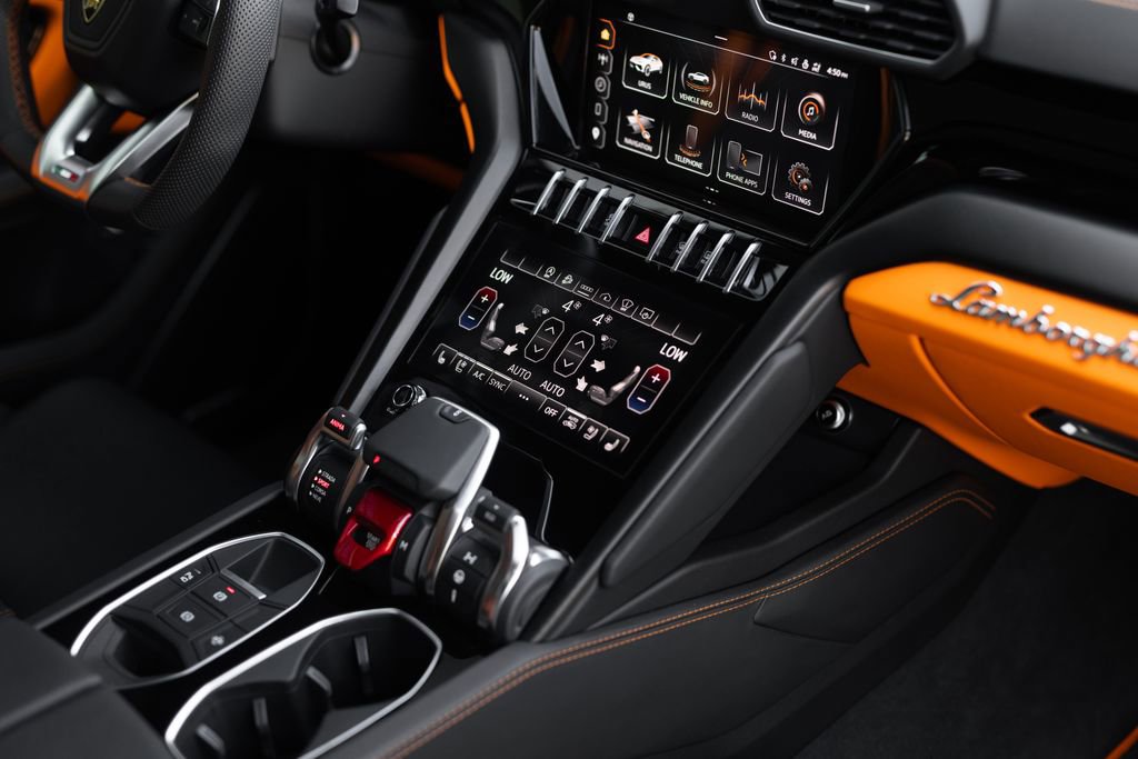 Used 2024 Lamborghini Urus S AWD/4WD image 37