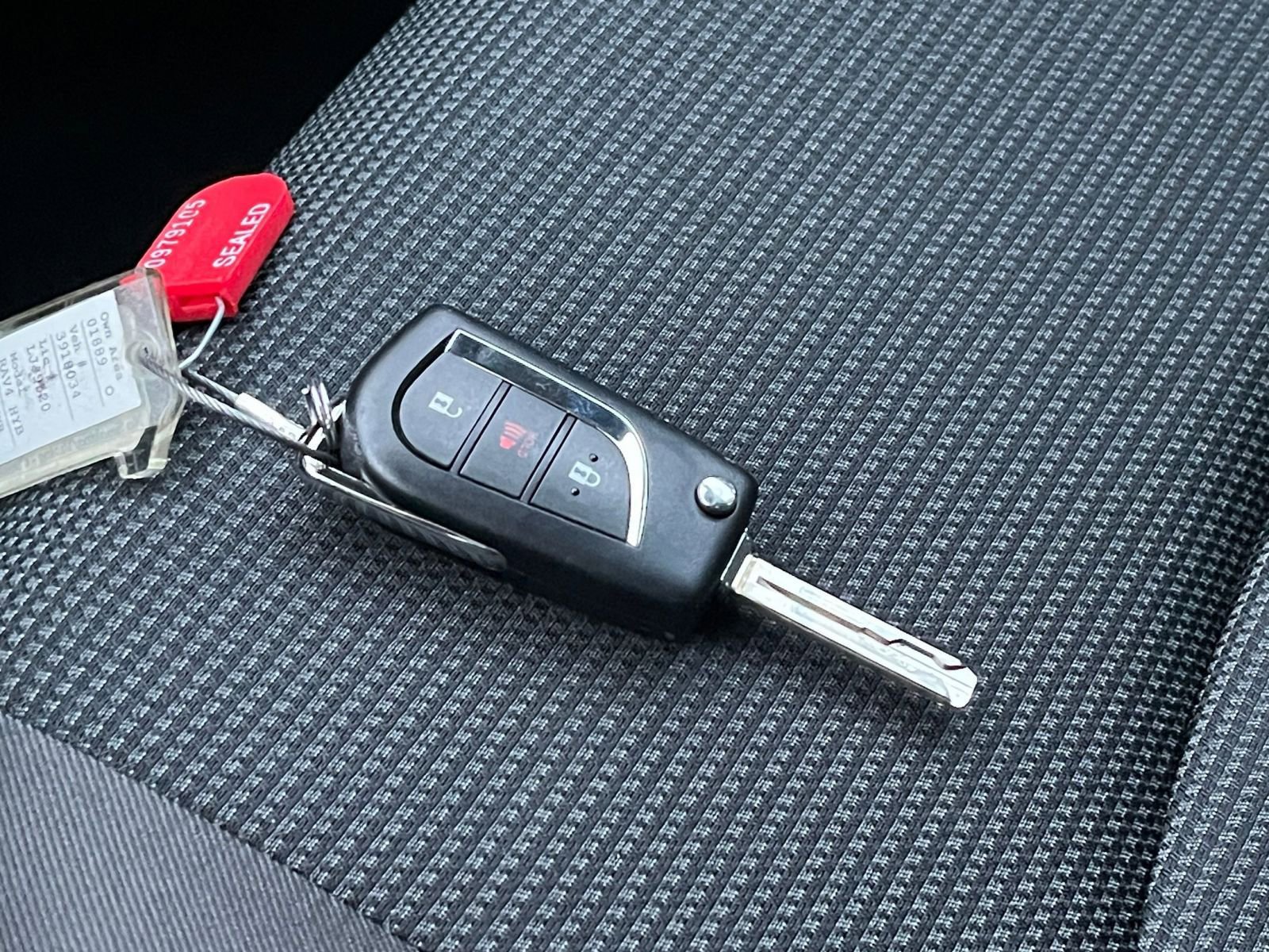 Used 2025 Toyota RAV4 LE image 22