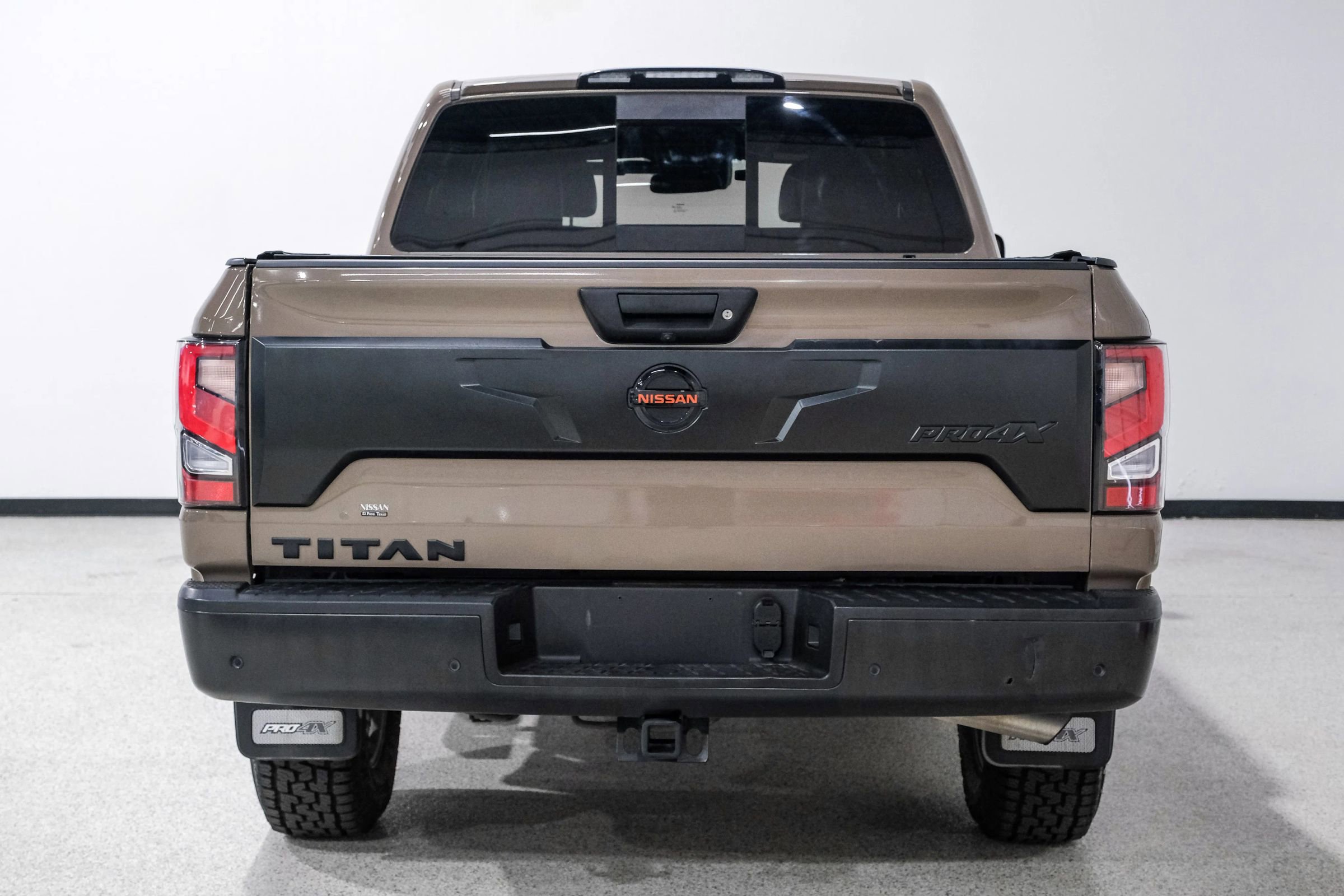 Used 2021 Nissan Titan PRO-4X w/ Off Road Protection Package image 7