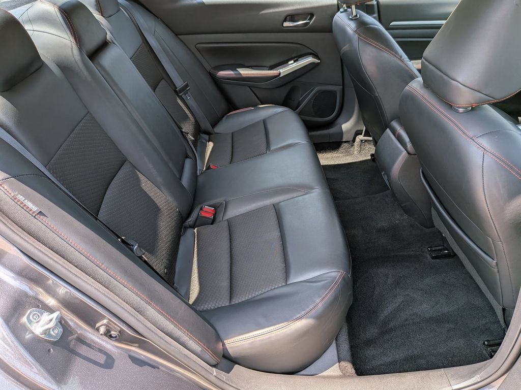 Used 2024 Nissan Altima 2.5 SR FWD image 17