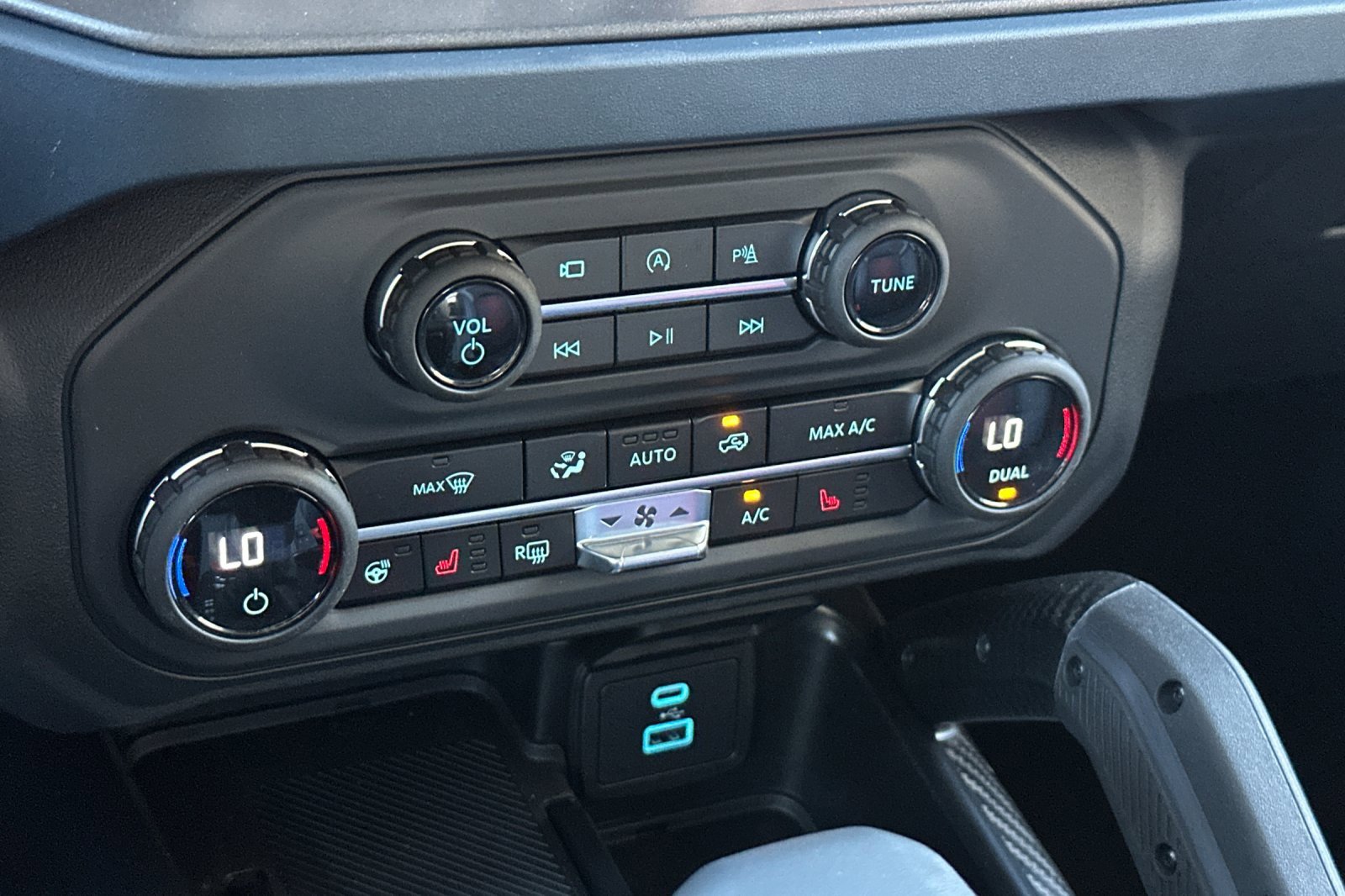 New 2025 Ford Bronco Raptor image 21