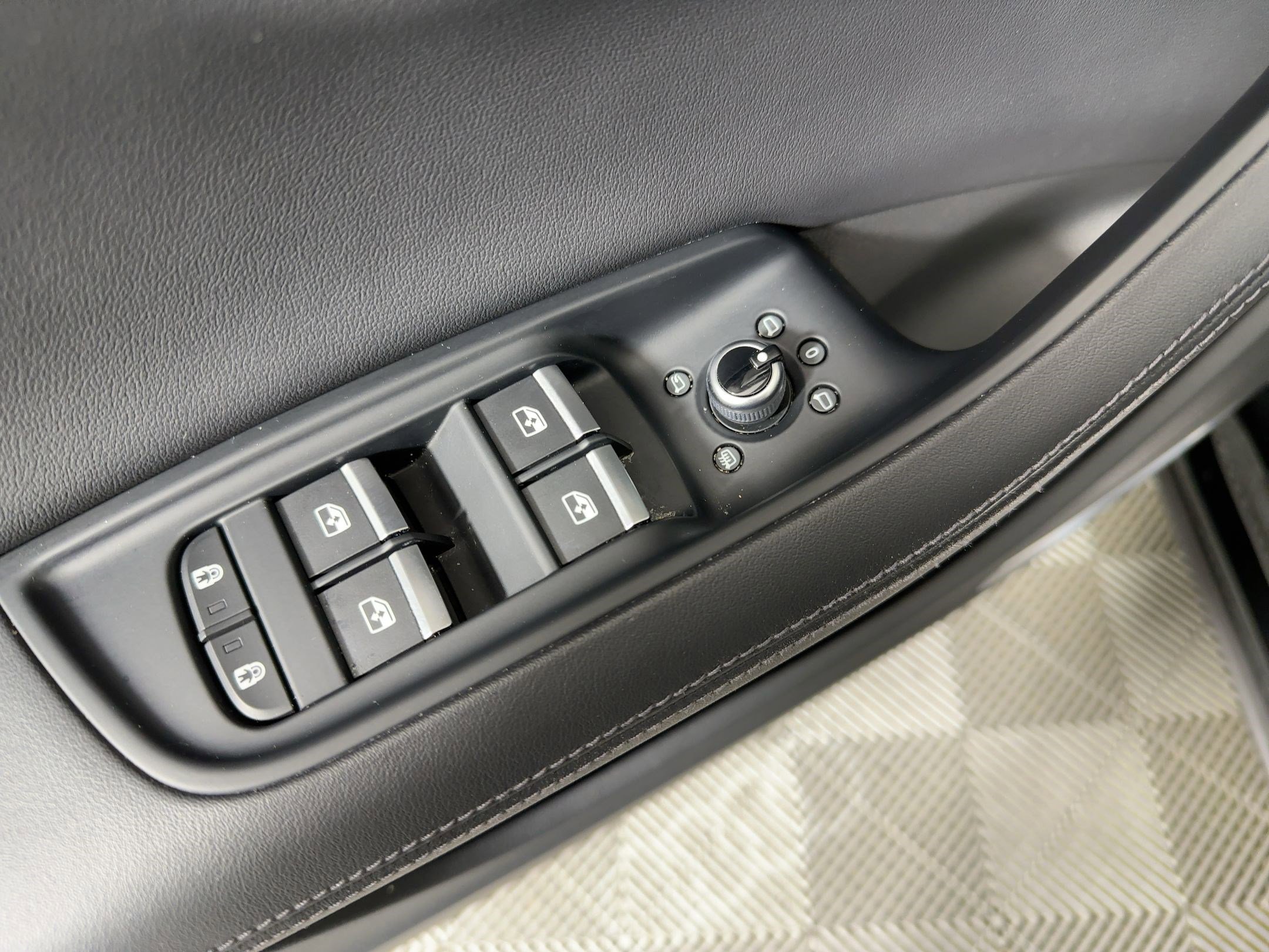 Used 2023 Audi Q7 3.0T Premium Plus image 10