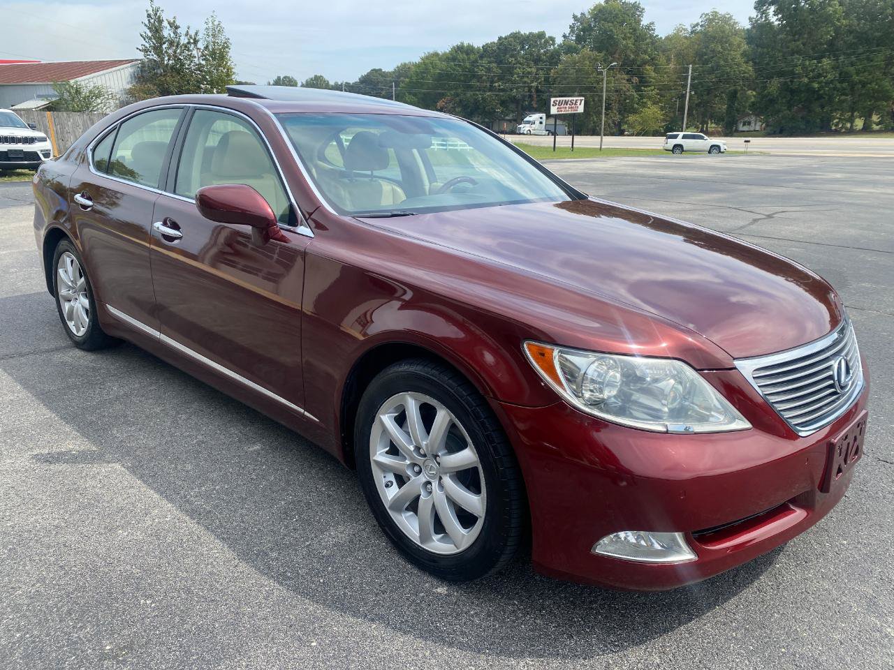 Used 2008 Lexus LS 460 RWD image 4