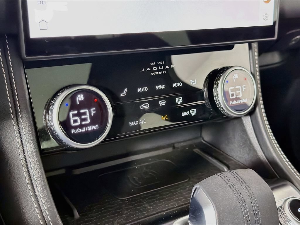 Certified 2025 Jaguar F-PACE R-Dynamic S AWD/4WD image 16