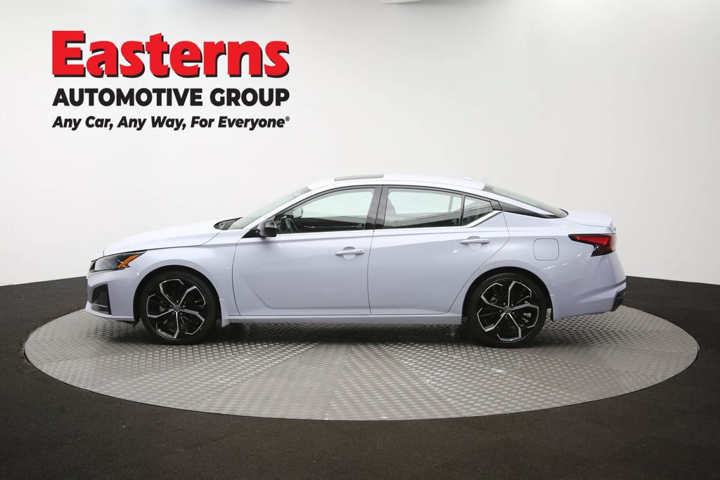 Used 2023 Nissan Altima 2.5 SR w/ SR Premium Package FWD image 61