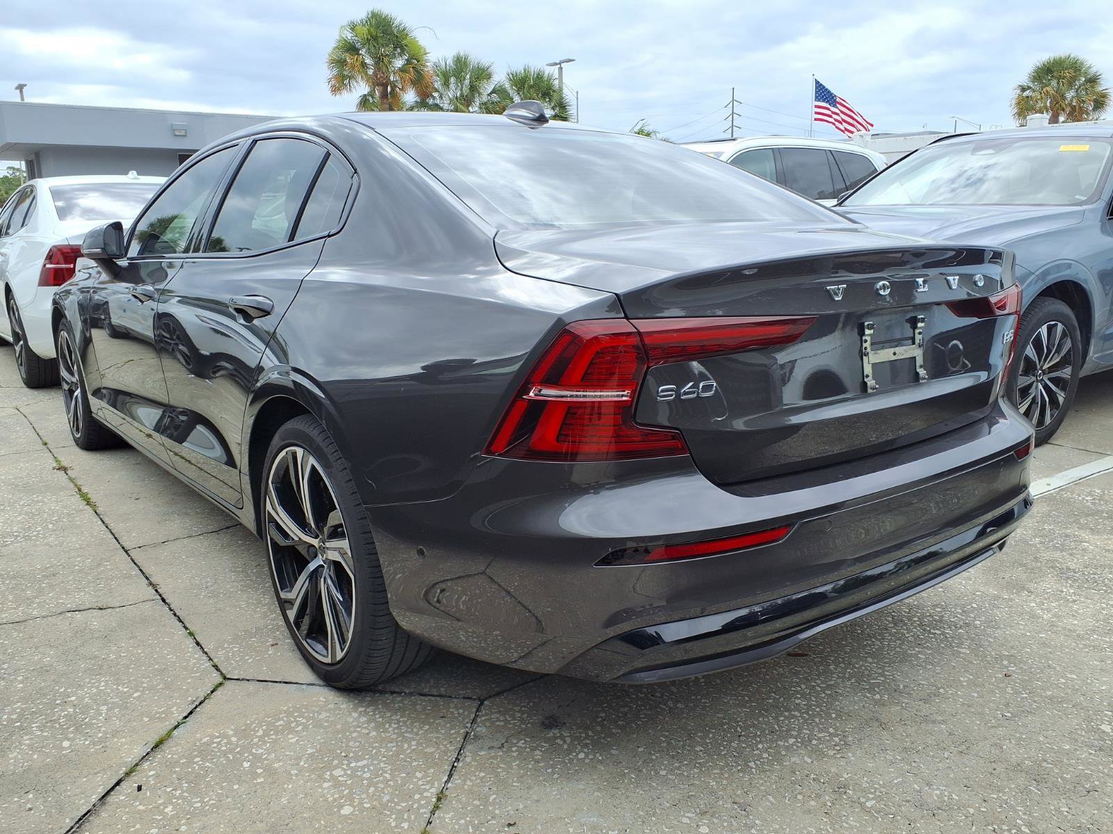 Used 2023 Volvo S60 B5 Plus FWD image 3