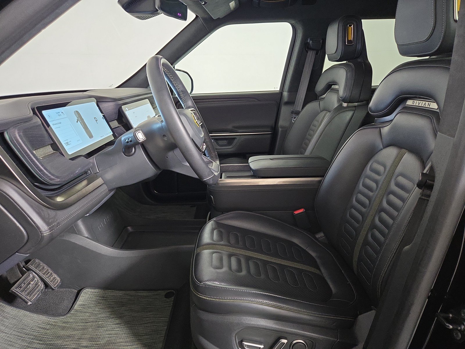 Used 2025 Rivian R1T Adventure AWD/4WD image 20
