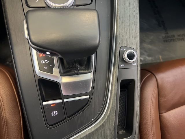 Used 2019 Audi A4 2.0T Premium FWD image 27