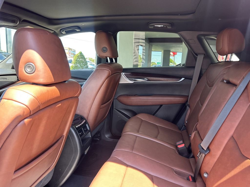 Certified 2024 Cadillac XT5 Premium Luxury w/ Technology Package image 17