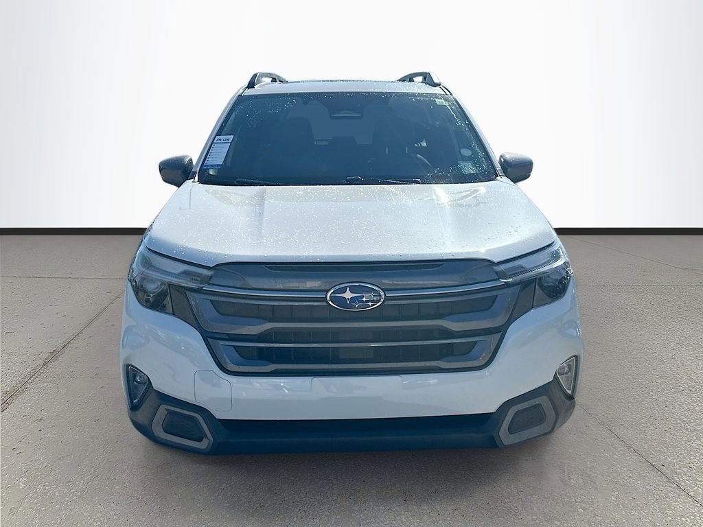 Used 2025 Subaru Forester Limited AWD/4WD image 2