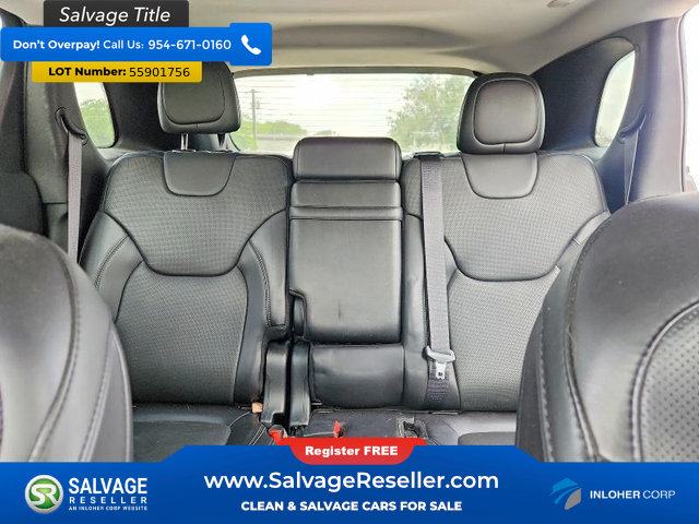 Used 2019 Jeep Cherokee Limited w/ Luxury Group AWD/4WD image 13